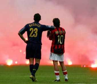 ����� ��������� ("�����") � ��� ����� ("�����") ��������� �� ���, ��� ���������� �� ����. ���� Reuters