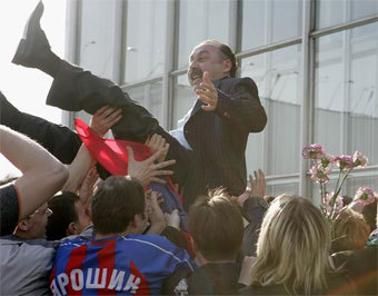 ���������� ������ ������� �������� �� ������� � ������. ���� ������ ��������, ������������ "������" � ����� red-army.ru