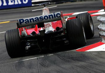 ����� ������� �� ������ Toyota �� ����� ������������ ����-��� ������. ���� � ����� f1racing.net 