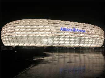 Allianz Arena. ���� � ������������ ����� ��������