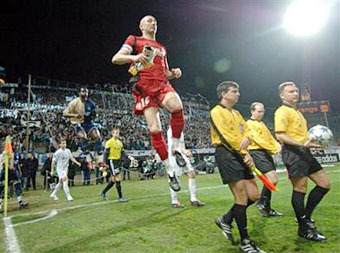 ������ ������ ( 16) ����� ������ "�������" - "�����". ���� Reuters