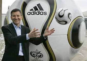 Adidas ���������� ����� ���������. ���� Reuters