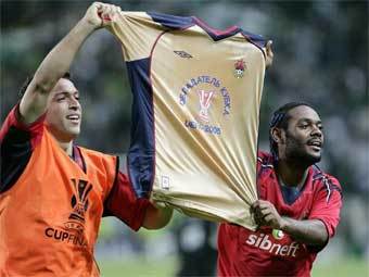 ������ �������� (�����) � ������ ��� ����� ��������� ������ ����� ���� � 2005 ����. ���� ������ ��������, ������������ "������", � ����� red-army.ru