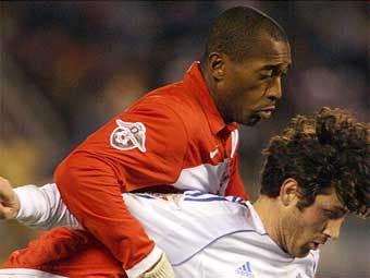 ������ ����� "�����" - "�������" (4 ������ 2007 ����). ���� fc-zenit.ru