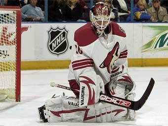 ���� ��������� � ����� "����-����" - "������". ���� coyotes.nhl.com