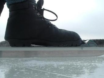 ���� ������������ Ddermot � ����� wikipedia.org