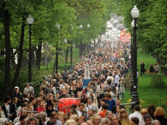 " " 19  2012 .  ©AFP