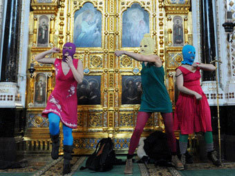 "-" Pussy Riot.  -,  