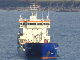 "".    marinetraffic.com