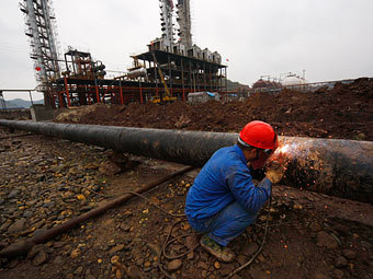  Reuters
