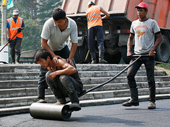  Reuters